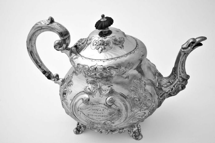 Teapot awarded to Miss Caroline Newcomb, Geelong Agricultural Show, 1857. Museum Victoria, H8115. [Photograph]